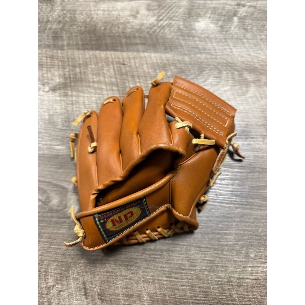 NP Newport Custom Glove